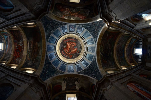 Parte central de la Capilla Mayor del Museo Cabañas - by José Clemente Orozco