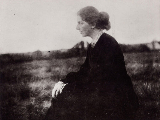 Paula Modersohn-Becker sitting in Worpswede Landscape - by Paula Modersohn-Becker